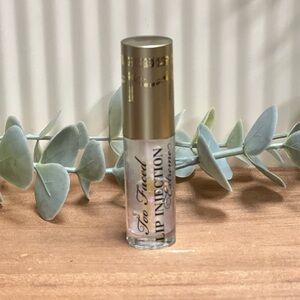 Too Faced Clear Lip Injection Extreme Plumping Gloss